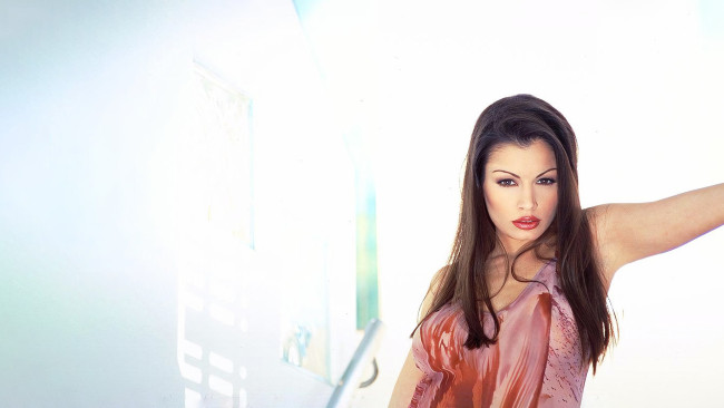 Обои картинки фото девушки, aria giovanni, aria, giovanni