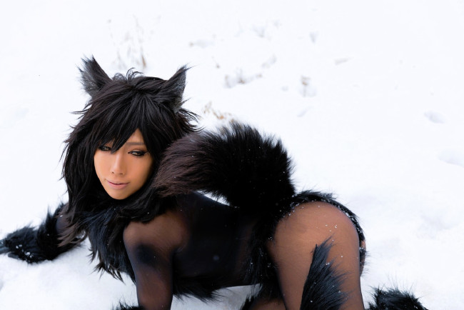 Обои картинки фото девушки, nonsummerjack, косплей, образ, наряд, костюм, ушки, хвост, снег