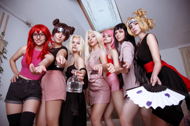 Обои картинки фото девушки, ольга кожевникова , lady bell, образы, косплей, наряды, костюмы, веер, графин