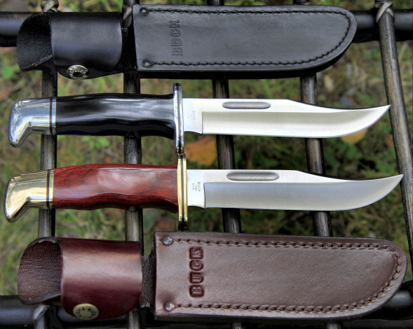 Обои картинки фото оружие, холодное, ножи, чехлы