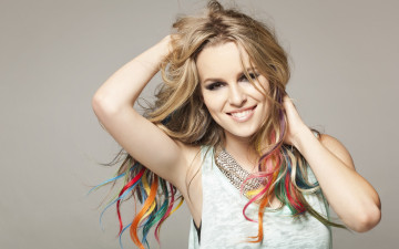 Картинка Bridgit+Claire+Mendler девушки    америка актриса