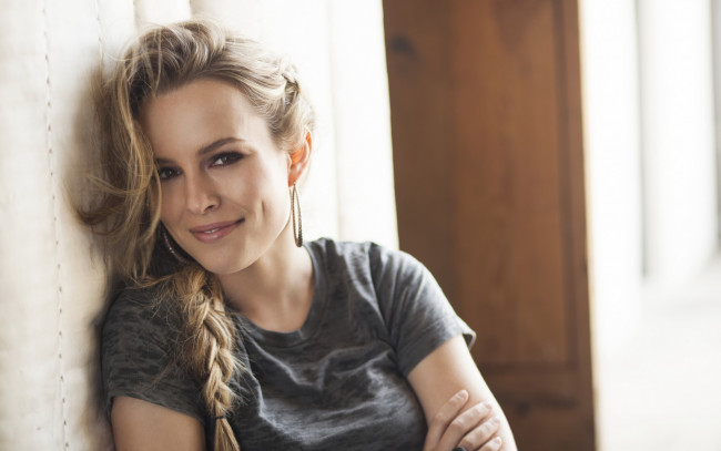 Обои картинки фото Bridgit Claire Mendler, девушки, , , , америка, актриса