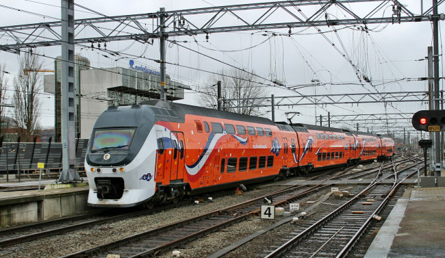 Обои картинки фото техника, поезда, дорога, рельсы, железная, состав, локомотив