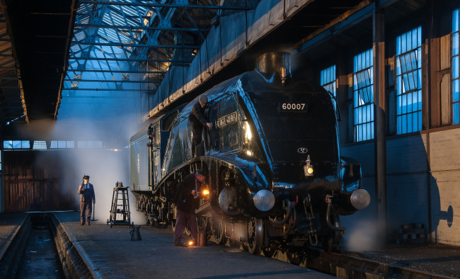 Обои картинки фото техника, паровозы, ночь, депо, паровоз