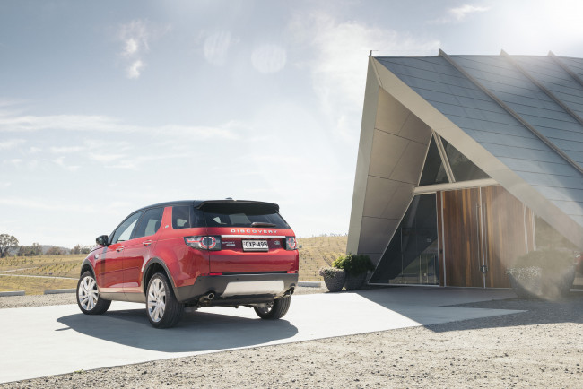 Обои картинки фото автомобили, land-rover, land, rover, красный, 2015г, l550, au-spec, luxury, hse, sport, discovery