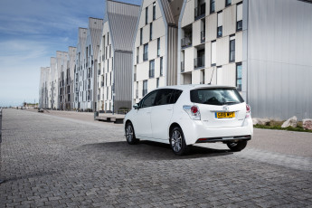 Картинка автомобили toyota verso uk-spec 2013г