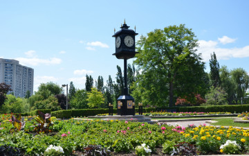 Картинка разное Часы +часовые+механизмы часы сквер клумбы