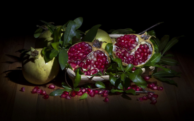Обои картинки фото еда, гранат, фон, фрукты, гранаты