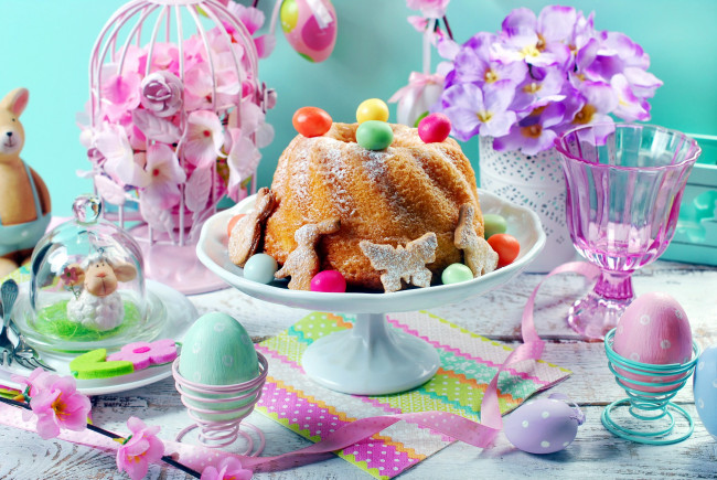Обои картинки фото праздничные, пасха, фигурки, кулич
