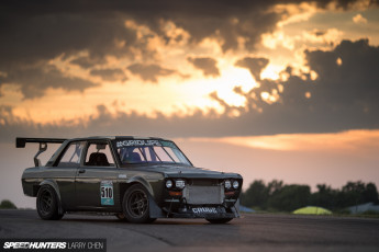 Картинка автомобили nissan datsun