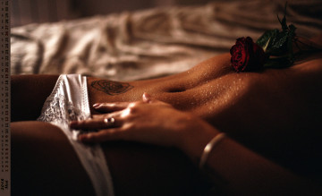 Картинка календари девушки фигура цветок капли