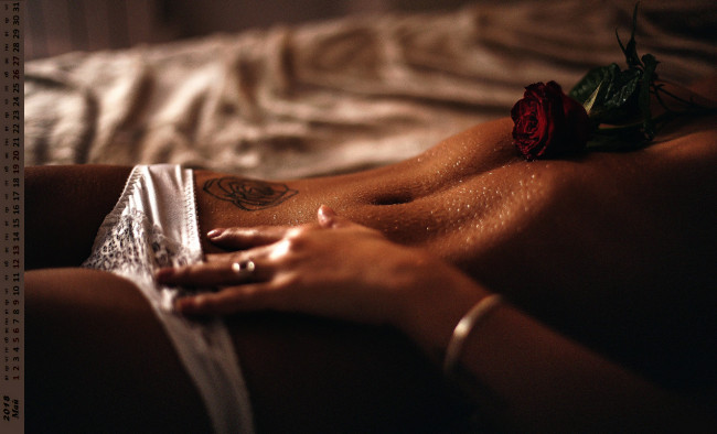 Обои картинки фото календари, девушки, фигура, цветок, капли