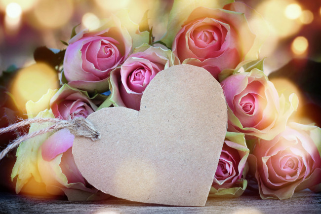 Обои картинки фото праздничные, день святого валентина,  сердечки,  любовь, розы, букет, сердечко