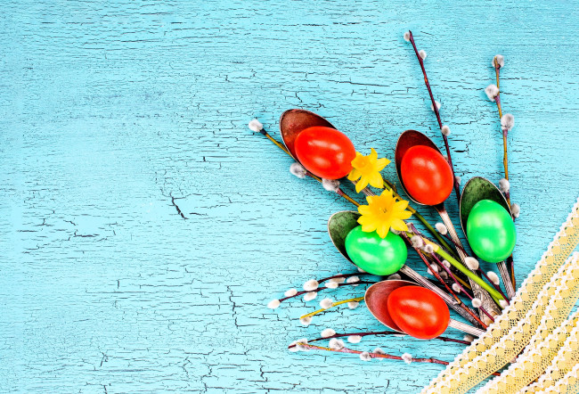 Обои картинки фото праздничные, пасха, букет, яйца, ветки, верба, цветы, нарциссы, кружево