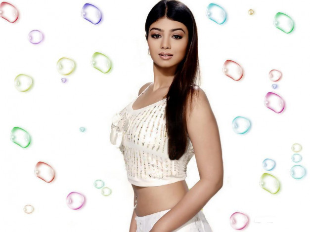 Обои картинки фото Ayesha Takia, девушки