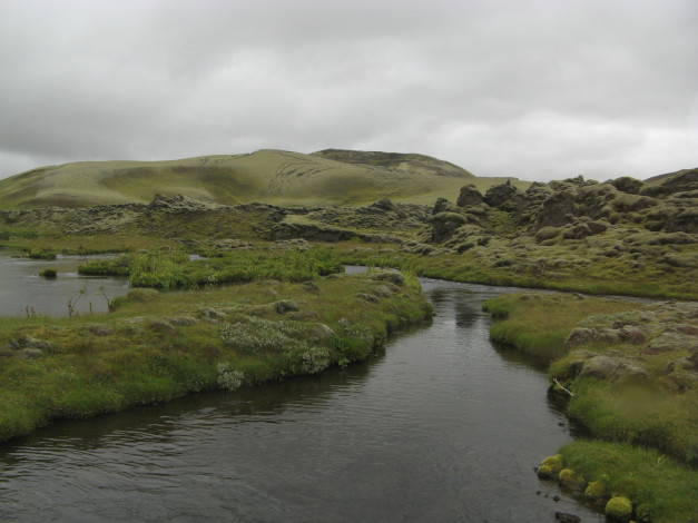 Обои картинки фото природа, реки, озера, холм, вода, трава