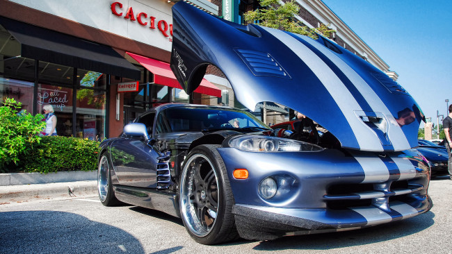Обои картинки фото dodge, viper, автомобили, выставки, уличные, фото, chrysler, group, llc, сша