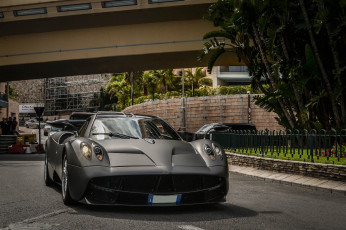 Картинка horacio+pagani`s+huayra автомобили выставки+и+уличные+фото улица авто шоссе