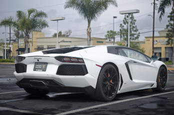 Картинка lamborghini+aventador автомобили выставки+и+уличные+фото авто шоссе улица