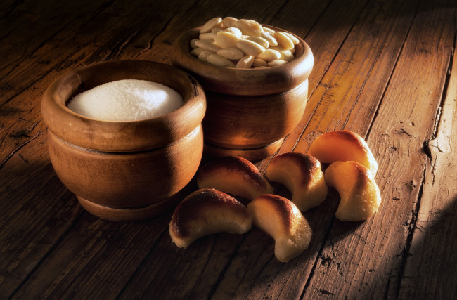 Обои картинки фото еда, хлеб,  выпечка, горшочки, тесто, сахар, булочки