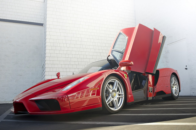 Обои картинки фото red enzo ferrari, автомобили, ferrari, a, p, s, гоночные, спортивные, италия