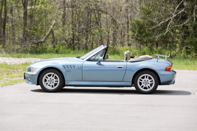 Обои картинки фото автомобили, bmw, roadster, z3, 1-8, james, bond, edition