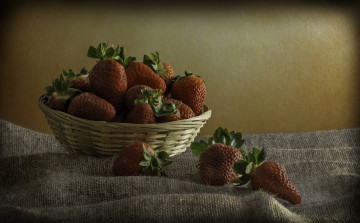 Картинка еда клубника +земляника снедь