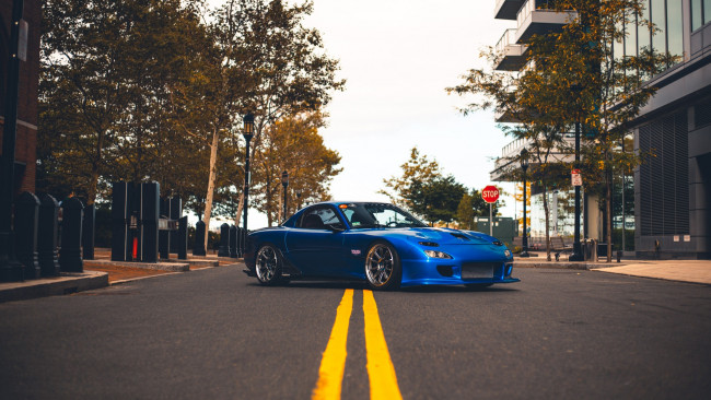 Обои картинки фото автомобили, mazda, rx-7