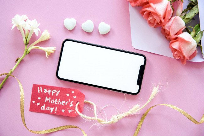 Обои картинки фото праздничные, день матери, розы, смартфон, надпись