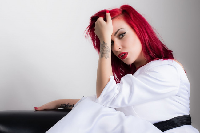 Обои картинки фото девушка - girl, девушки, - рыжеволосые и разноцветные, девушка, разноцветная, сексуальная, милая, модель, красивая, супер, сладкая, лапочка, симпатичная, классная, нежная, идеальная, няша, яркая, игривая, великолепная, обаятельная, жгучая, спокойная, удивительная