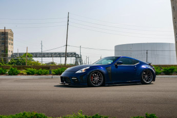 Картинка автомобили nissan datsun blue road 370z town