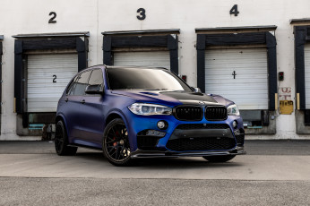 Картинка автомобили bmw blue x5m garage