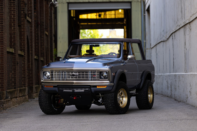 Обои картинки фото автомобили, chevrolet, 4x4, 1972, sema, blazer, ringbrothers, 2022, k5, bully