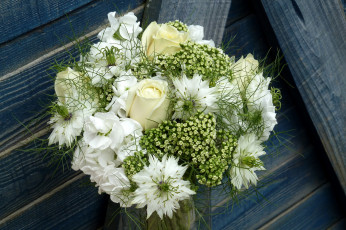 Картинка цветы букеты композиции нигелла розы левкой