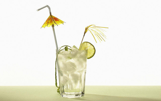 Обои картинки фото еда, напитки, коктейль, стакан