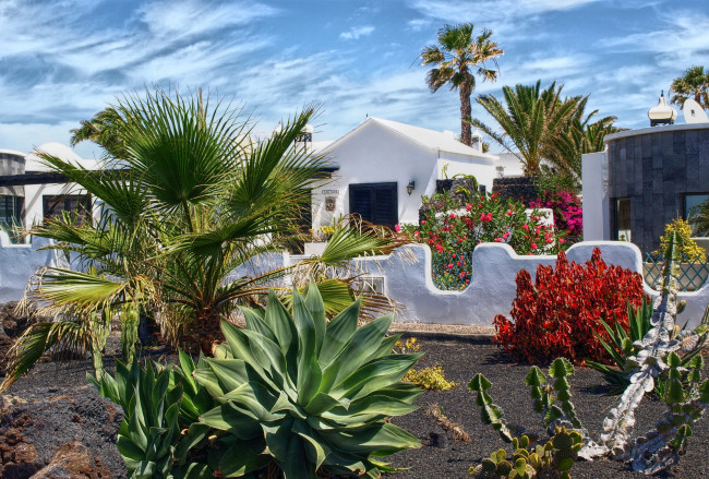 Обои картинки фото испания, канары, Чарко, дель, пало, города, улицы, площади, набережные, улица, дома, цветы