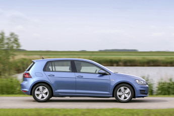 Картинка автомобили volkswagen 2015г typ 5g golf 5-door bluemotion tsi