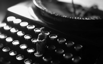 Картинка разное компьютерный+дизайн муза девушка печатная машинка черно-белое