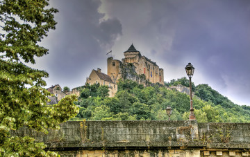 Картинка castelnaud-la-chapelle города замки+франции лес холм