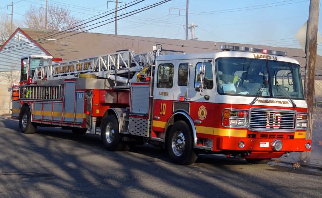 Обои картинки фото автомобили, пожарные машины, автомобиль, пожарный