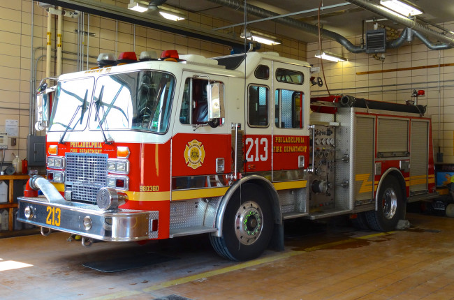 Обои картинки фото автомобили, пожарные машины, автомобиль, пожарный