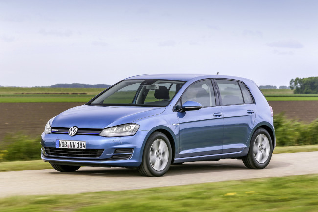 Обои картинки фото автомобили, volkswagen, bluemotion, tsi, golf, 2015г, 5-door, typ, 5g