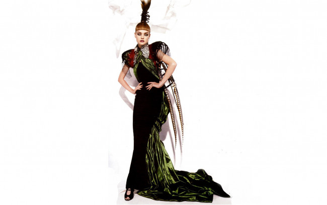 Обои картинки фото девушки, наталья водянова, рыжая, перья, платье, модель