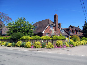 Картинка города -+здания +дома коттедж