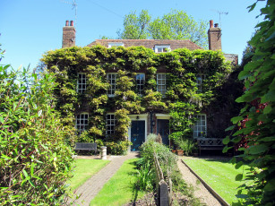 Картинка города -+здания +дома коттедж