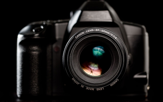 Обои картинки фото бренды, canon, камера