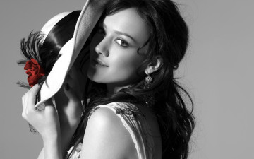 обоя девушки, hilary duff, черно-белая, брюнетка, лицо, шляпа