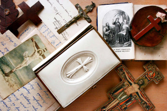 Картинка разное религия распятие