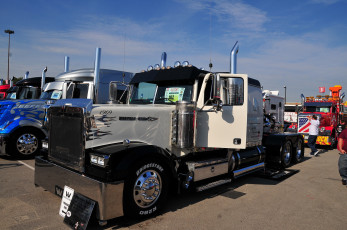 Картинка автомобили western star выставка вестерн стар