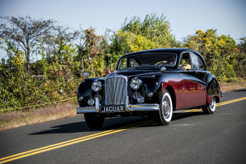 Картинка jaguar автомобили автопробег выставка автошоу